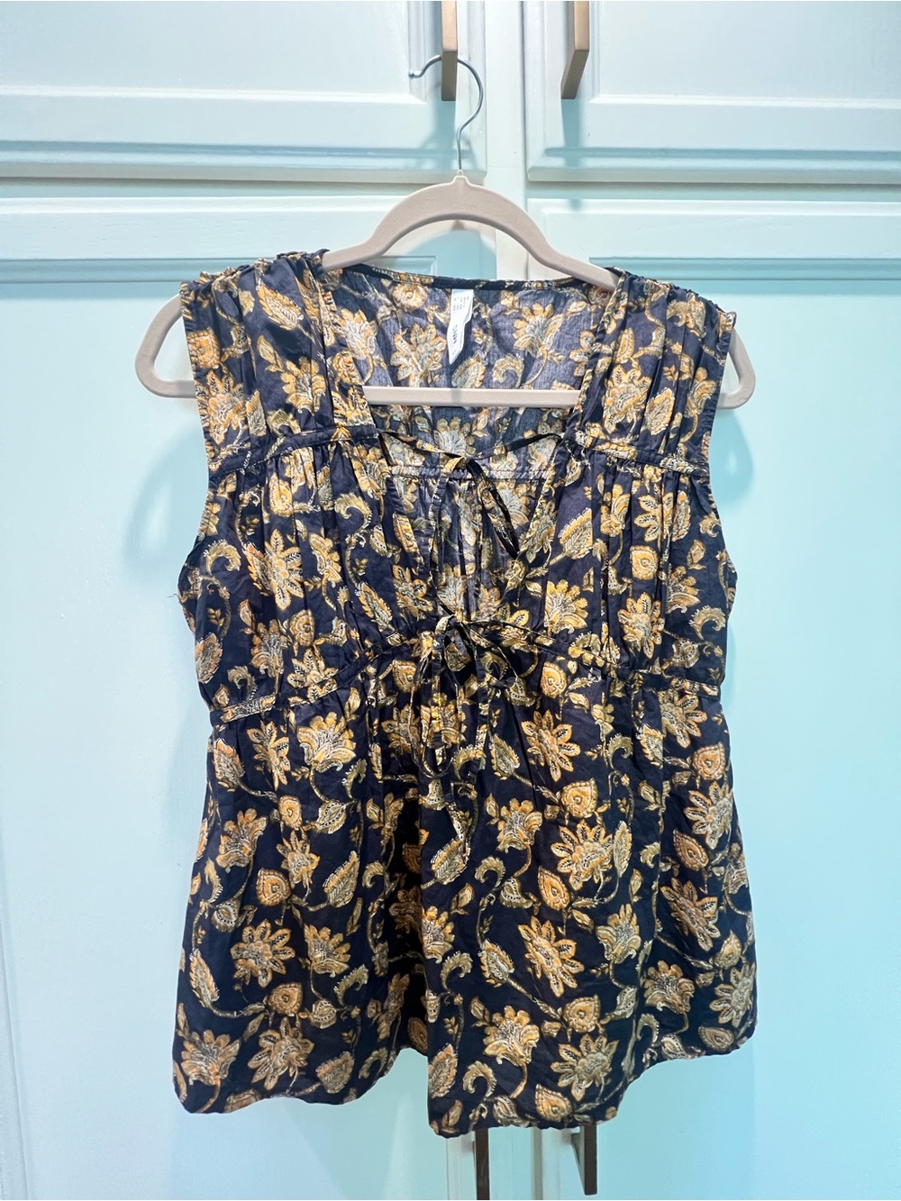 Mango Navy and Gold Floral Tie-Front Camisole 100% Cotton. Size 2